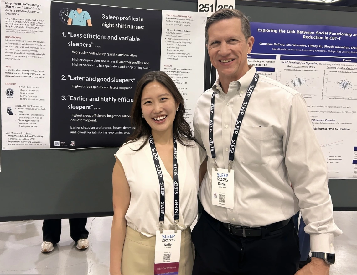 Kelly presenting her work at SLEEP 2025!