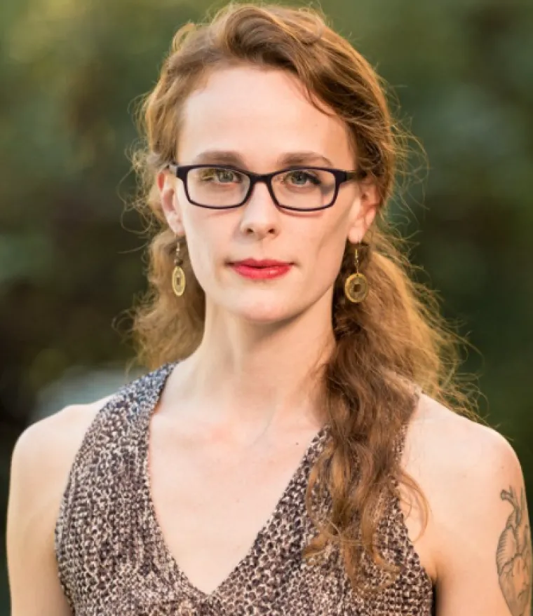 headshot of Alisa Huskey